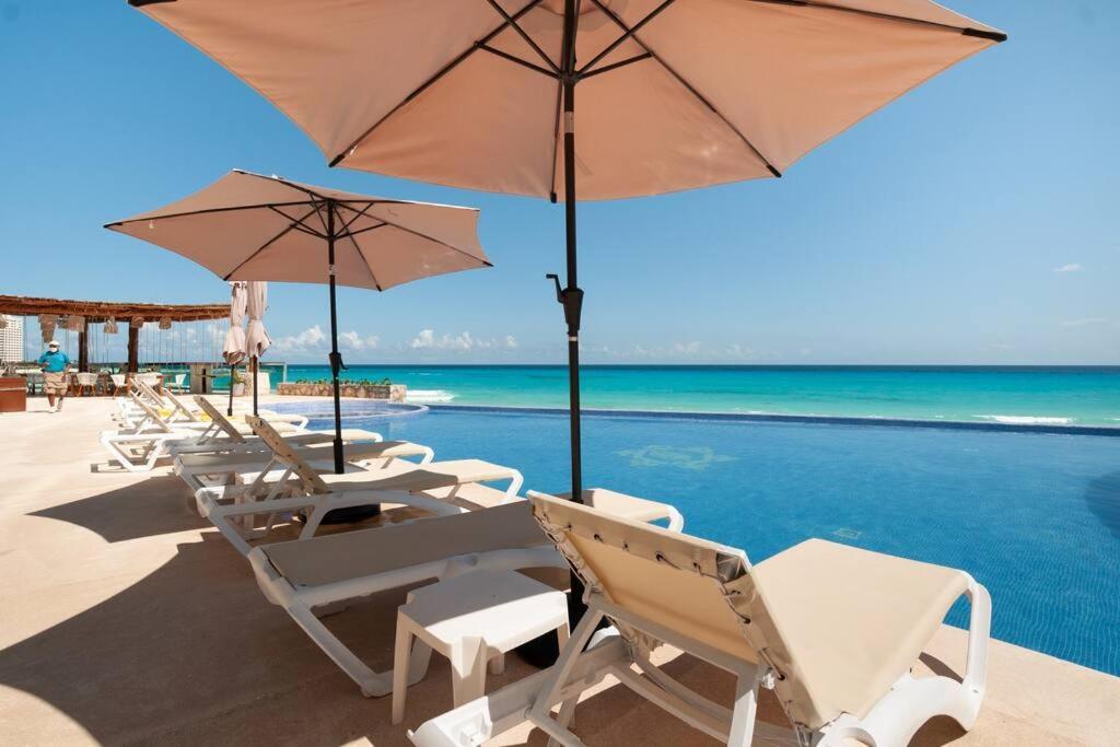 *Turquoise Escape- Beachfront Studio By Casa Paraiso* Cancún Exteriér fotografie