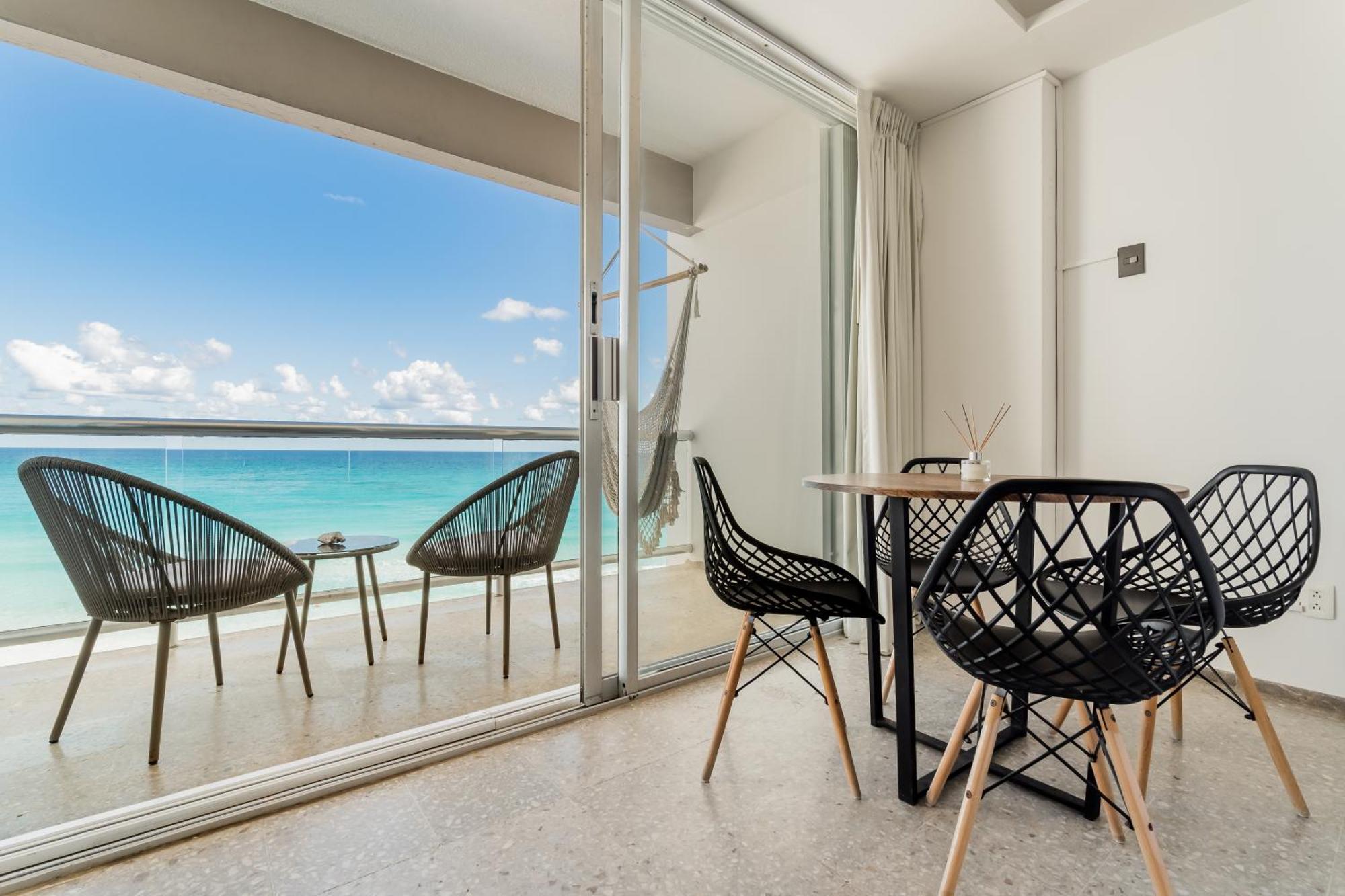 *Turquoise Escape- Beachfront Studio By Casa Paraiso* Cancún Exteriér fotografie